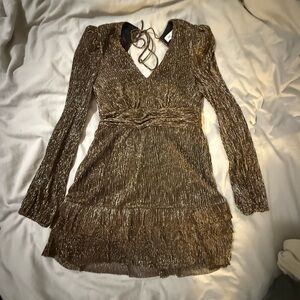 Elegant Gold Long Sleeve Dress